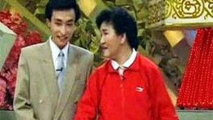 2000年，赵丽蓉临终前留下16个字，“干儿子”巩汉林隐匿10年不敢上春晚