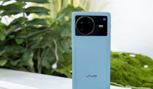 vivo|512G+5000mAh+7英寸巨屏，卖价6999，vivo很有野心