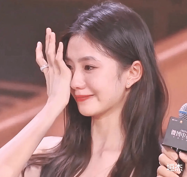 赵丽颖|身在娱乐圈,路人缘好坏是玄学?这6位女星一对比,就知道差距了