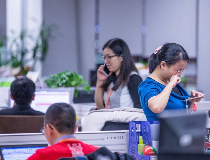 大学生|越老越“吃香”的职业,工资不高但少有35岁危机,幸亏当初听话了