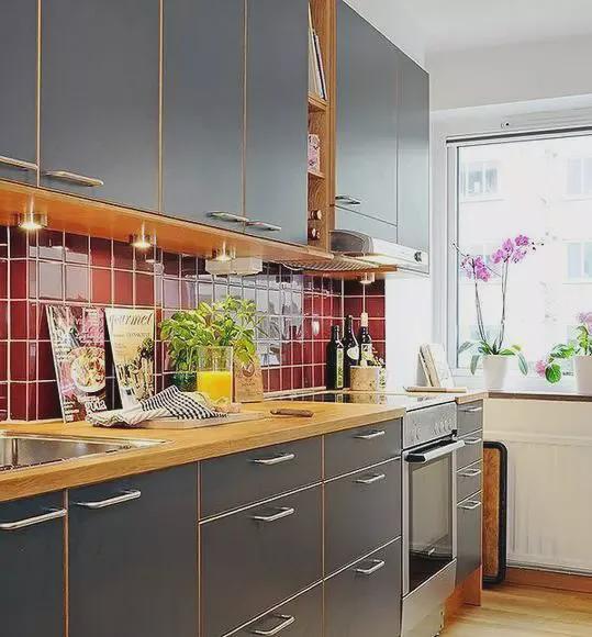 厨房台面你家一般选哪种？千万别选这种，用不到几年就要换！