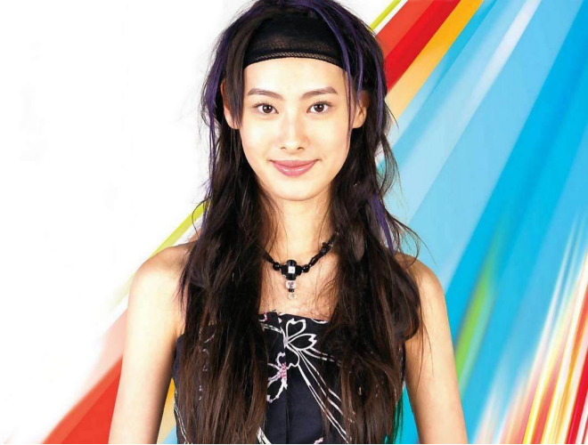 |13位混血女星现状,有人51岁仍美艳,有人刚过30岁就老了