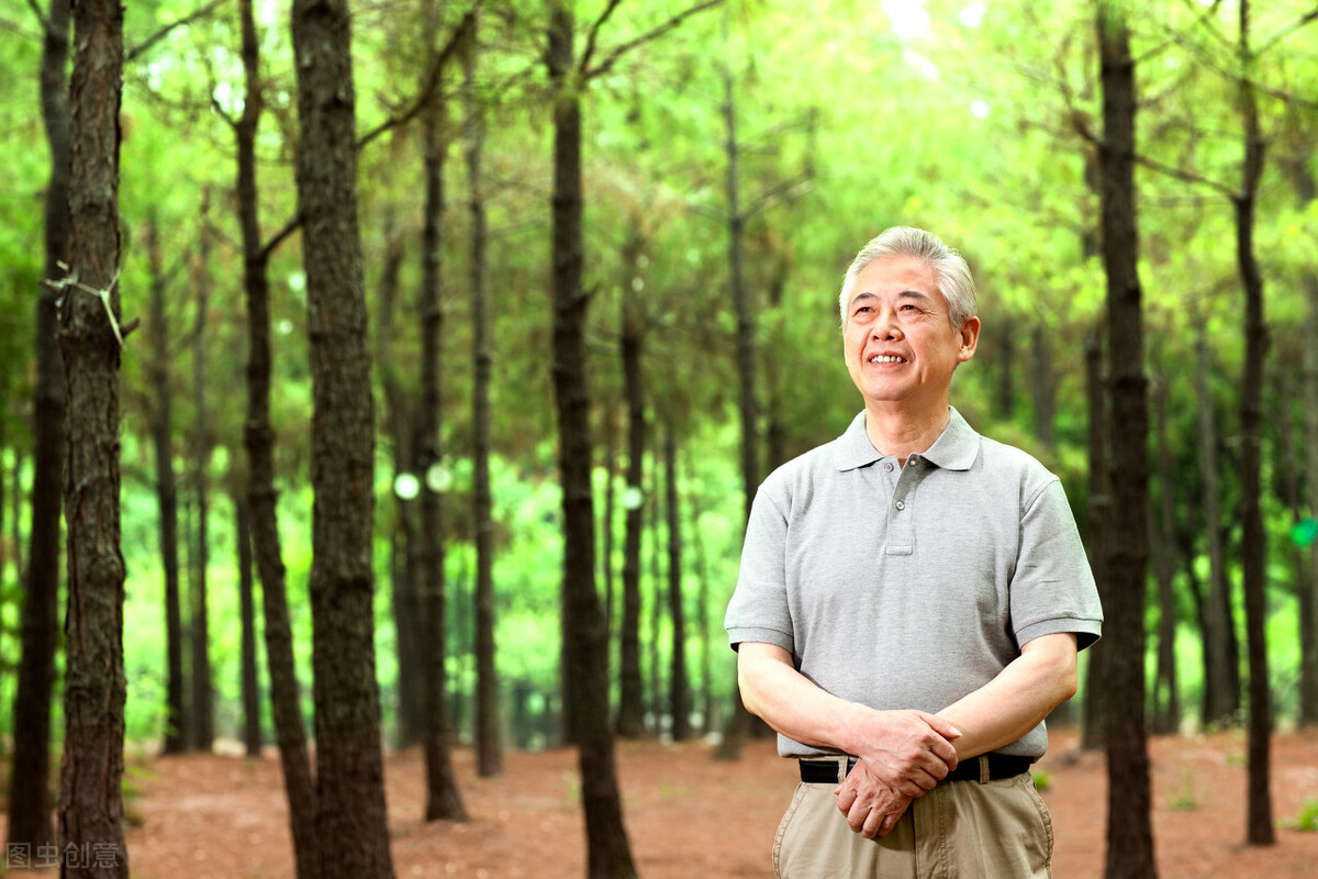 |我今年63岁，再婚老伴儿为我剪三个月脚指甲，一年后，我损失50万