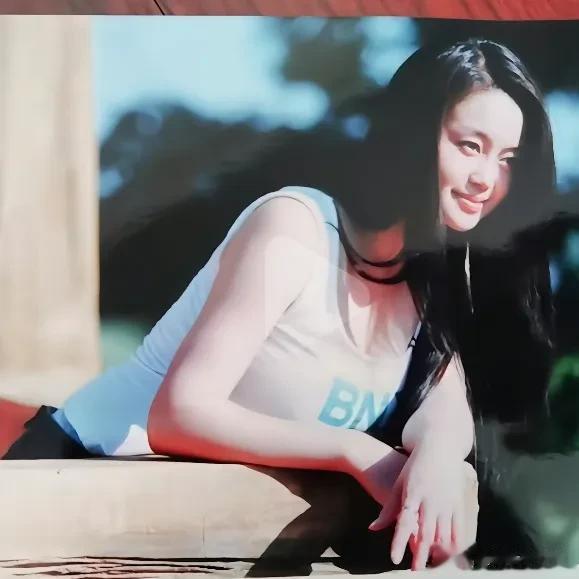 毕畅|关婷娜晒18岁的美照,毕畅和王老七宣布《乡村爱情15》即将开播