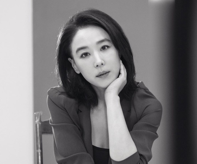 |影后姜受延灵堂提前开放，遗像曝光显凄美，众多圈内大咖现身哀悼