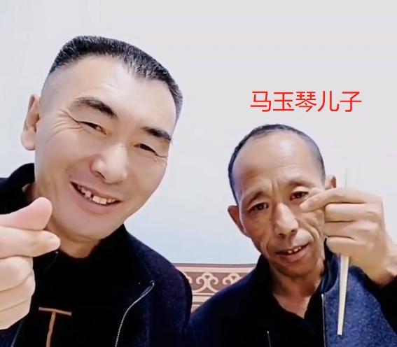 85岁马玉琴穿破旧棉衣，被李玉成带去捡废品，网友：天生乞丐样