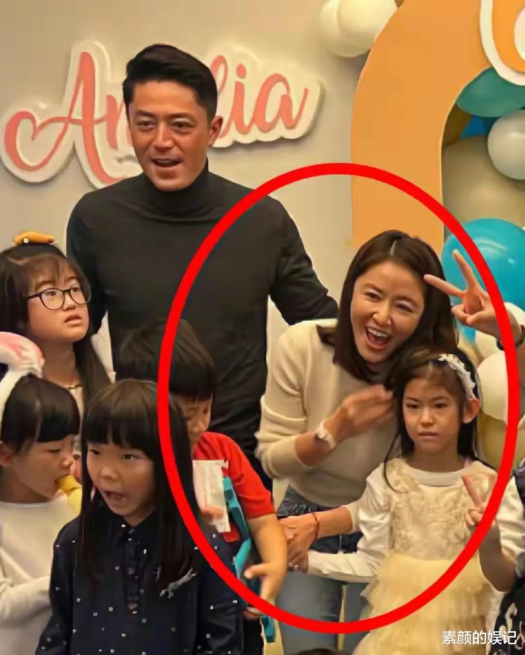 林心如|林心如翻车：在外网敢怒不敢言，只敢对大陆网友开炮，典型的双标