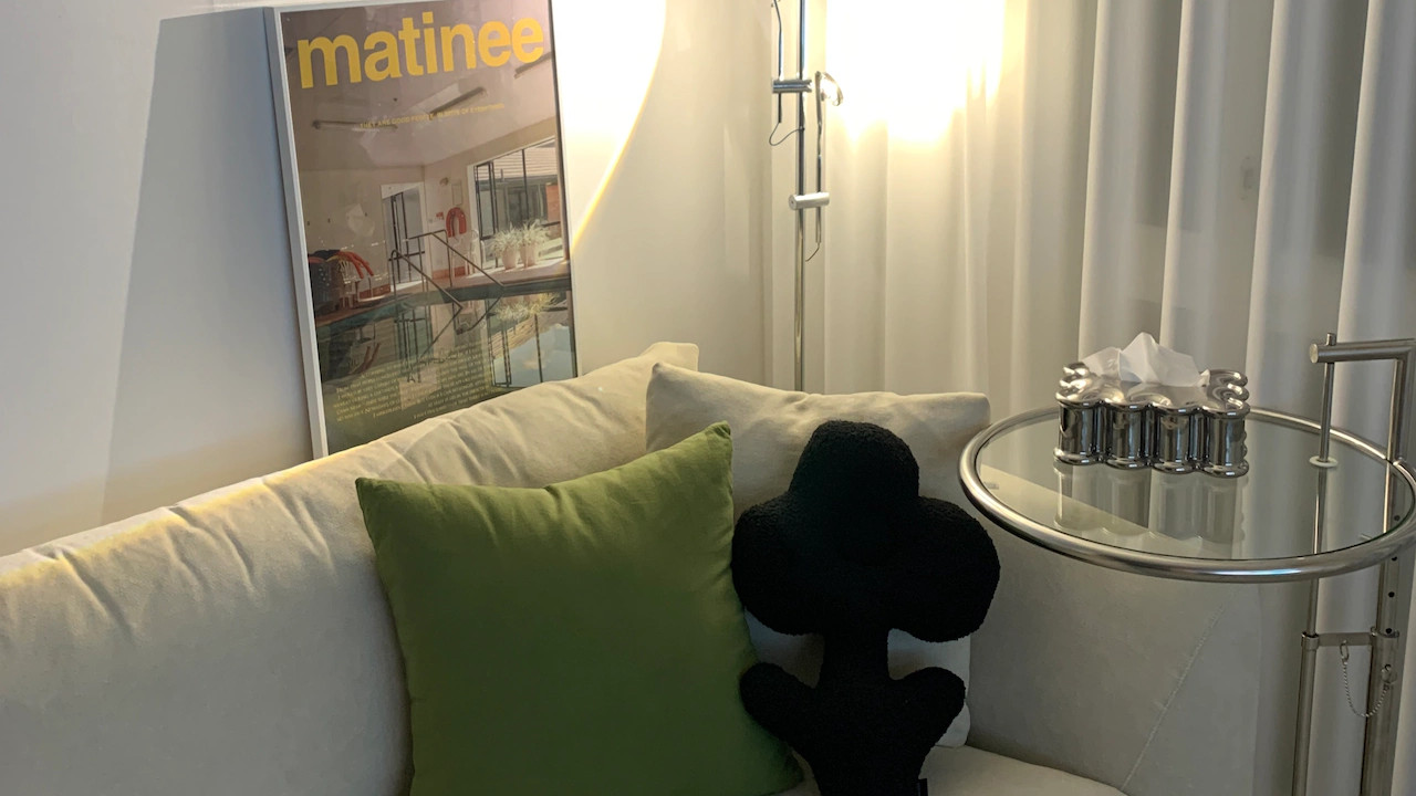 爆改传统的两室一厅，看她是怎么在不动结构用软装搞定72坪房子的