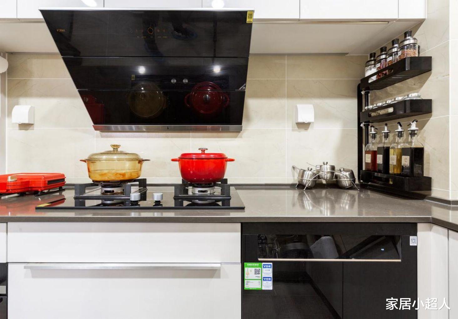 住房公积金|上海夫妻给孩子打造的家,140㎡空间充满诗意,三代同堂真幸福