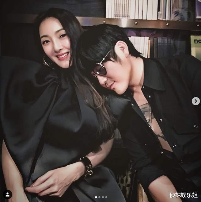 吴速玲|曹格吴速玲宣布离婚后，女儿Grace晒背影美照，打扮越来越成熟