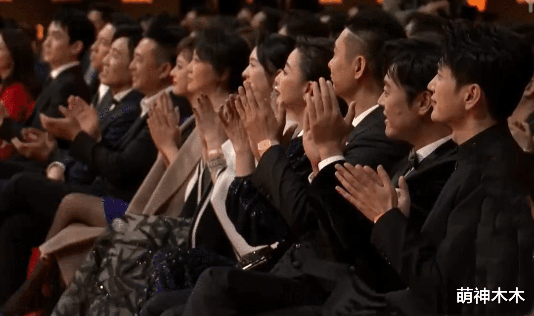 朱一龙|朱一龙出席飞天奖未获提名，粉丝破防连夜举报飞天，引发网友群嘲