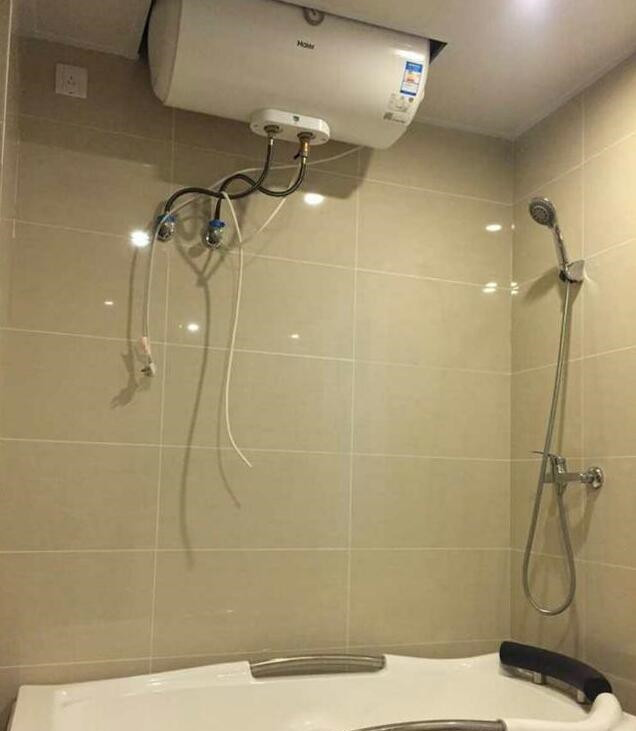 每天下班回到家就感觉很压抑!老公说的大气温馨我真的看不到