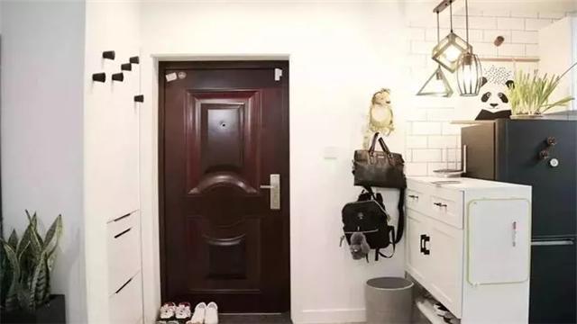 不听老人言吃亏在眼前，门口设计错了，出门就破财