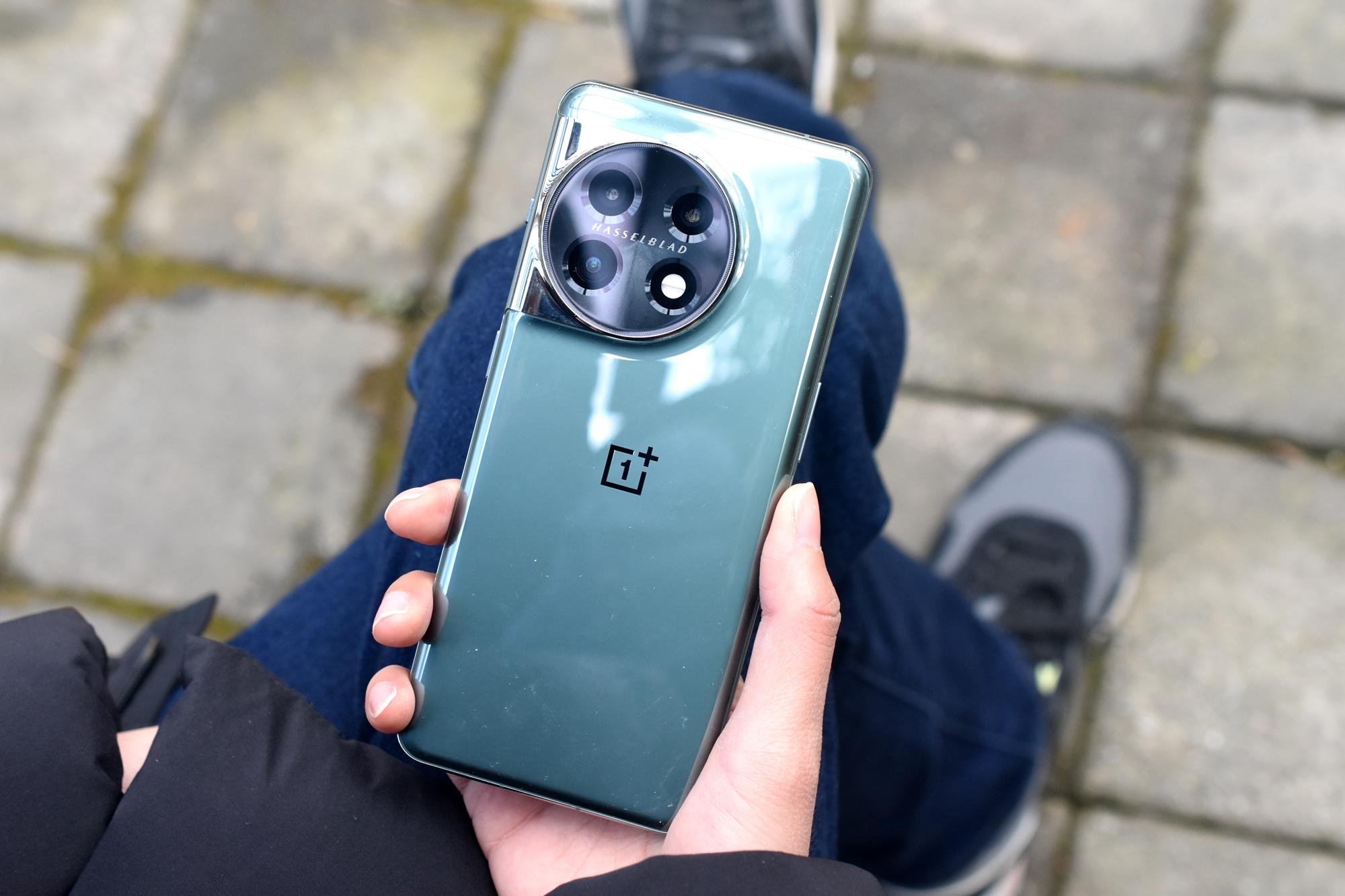 Linux|一加11综合体验：性能稳定，相机出色，4K价位段值得入手！