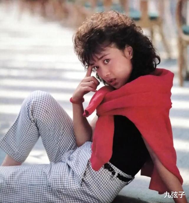 傅艺伟|年轻时靠脸吃饭，中年时害了妹妹、毁了自己，傅艺伟经历了什么？