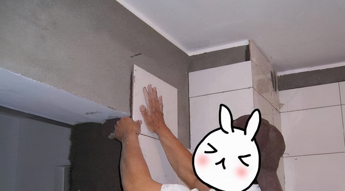 花5000块买了个教训！卫生间瓷砖掉了好几块，都怪师傅太无知了