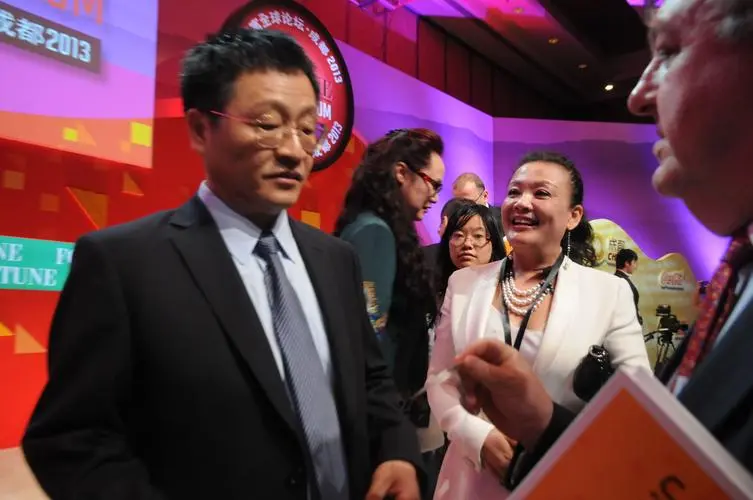 张兰|还是张兰厉害，经历过风浪的创一代，比无能狂怒的二代强多了