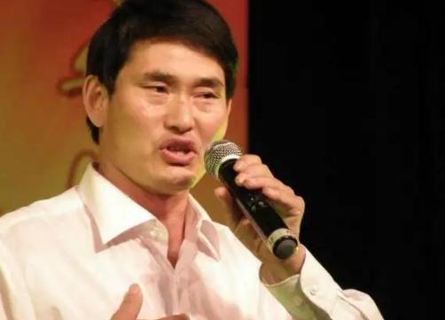 张叔平|大衣哥让小伟当兵，陈萌喜提“军嫂”头衔？网友：部队不收废品