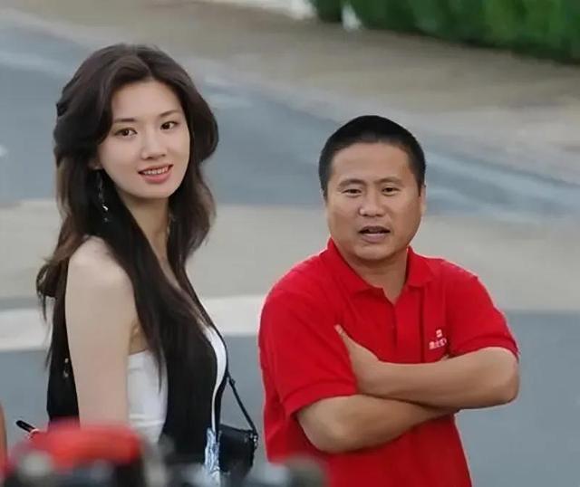 苑冉|苑冉：《神探狄仁杰》中最美女主，早年还是央视最可爱的小蜻蜓