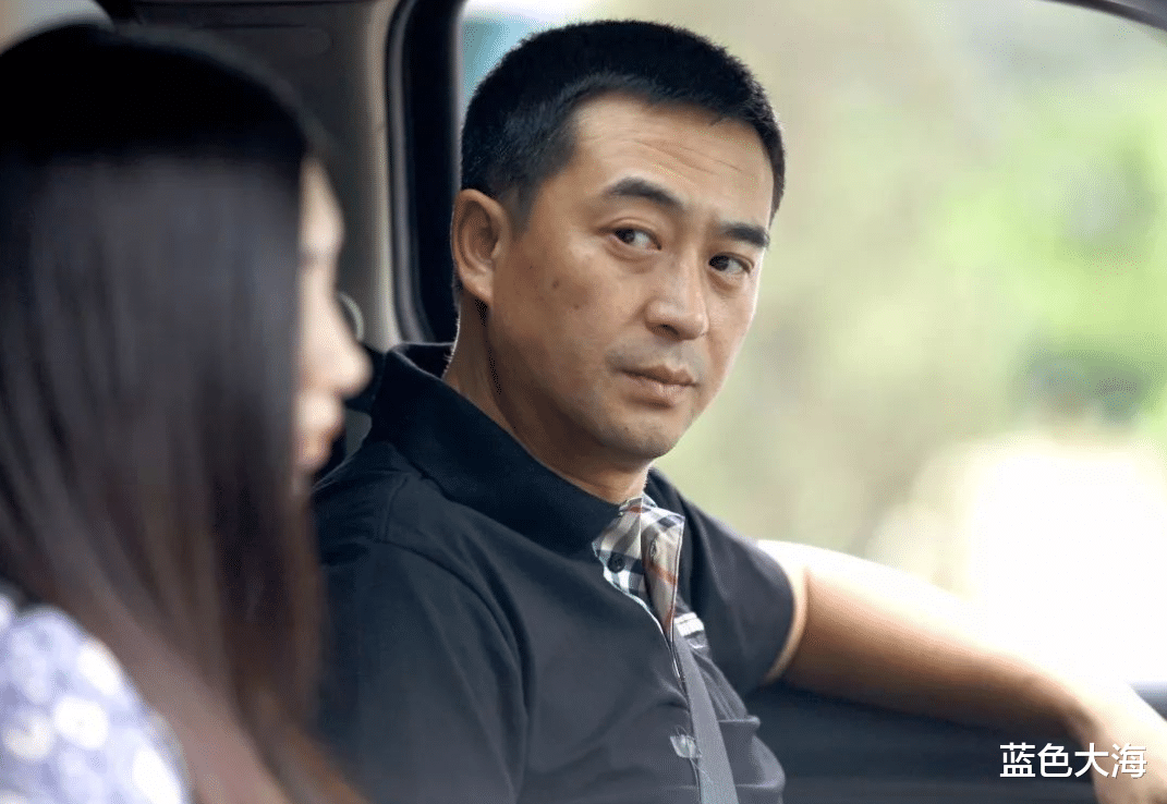 疯狂|52岁张嘉译:病情持续加重,头发花白,他的演艺路还有多远