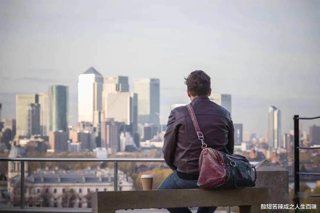 小爱|相恋五年的女友，分手只用了一天，遇上的却是五百块租豪车的假富豪