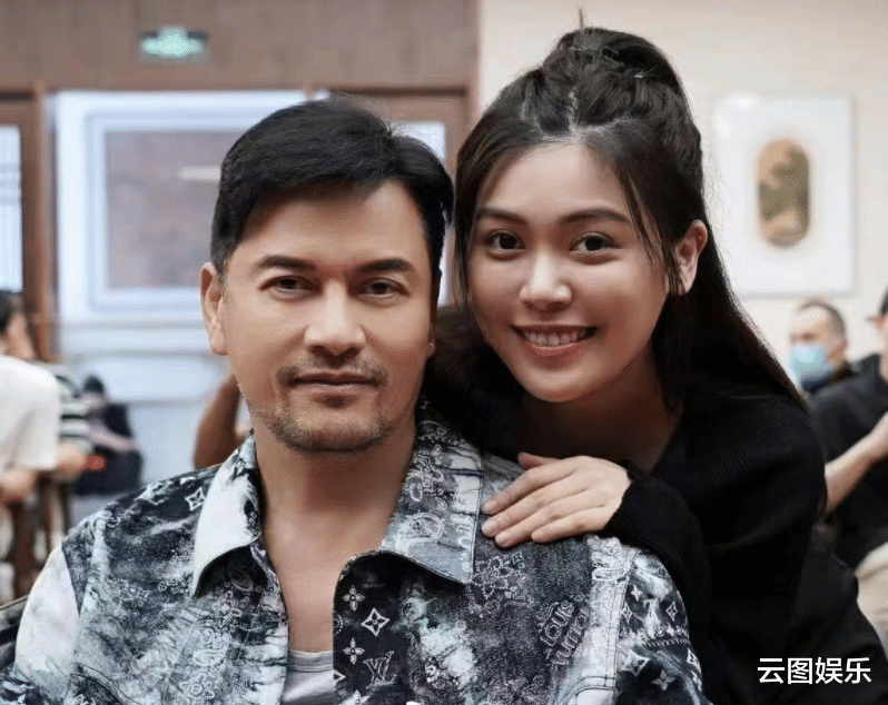 甄子丹|吕良伟与甄子丹内地聚会！举杯畅饮心情好，曾想跟对方做亲家遭拒