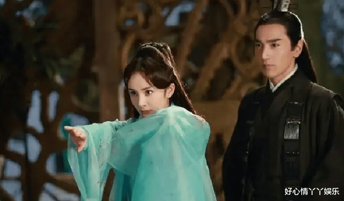 夜华|三生三世:玄女用假脸能迷惑离镜,为何夜华却不能被蛊惑欺骗呢?