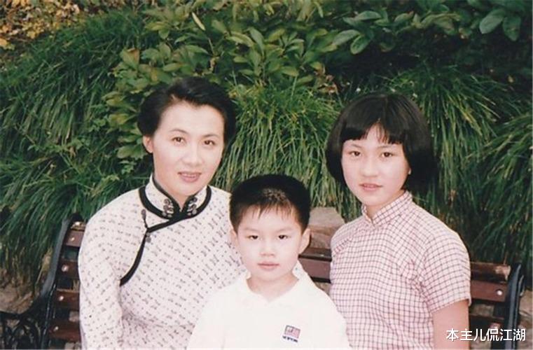 焦晃|李媛媛:为肚子里的孩子放弃治疗癌症,41岁病逝后,丈夫一直未娶