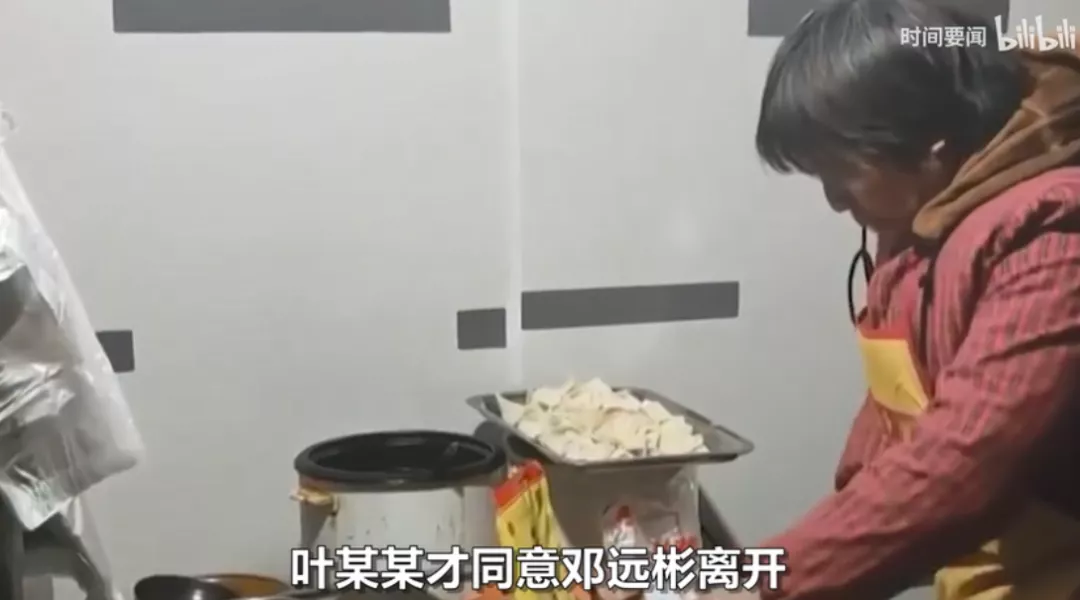 四川“霸王餐”杀人案:流氓吃饭不给钱,29岁小伙仗义执言被捅死,店家却说:多管闲事!