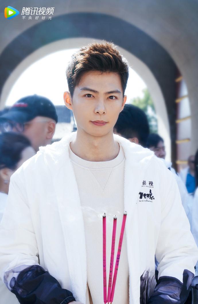 男人四十|鹅桃12月待播剧:王凯 谭松韵 张雪迎 田曦薇 张铭恩 罗正 毕雯珺 邢昭林