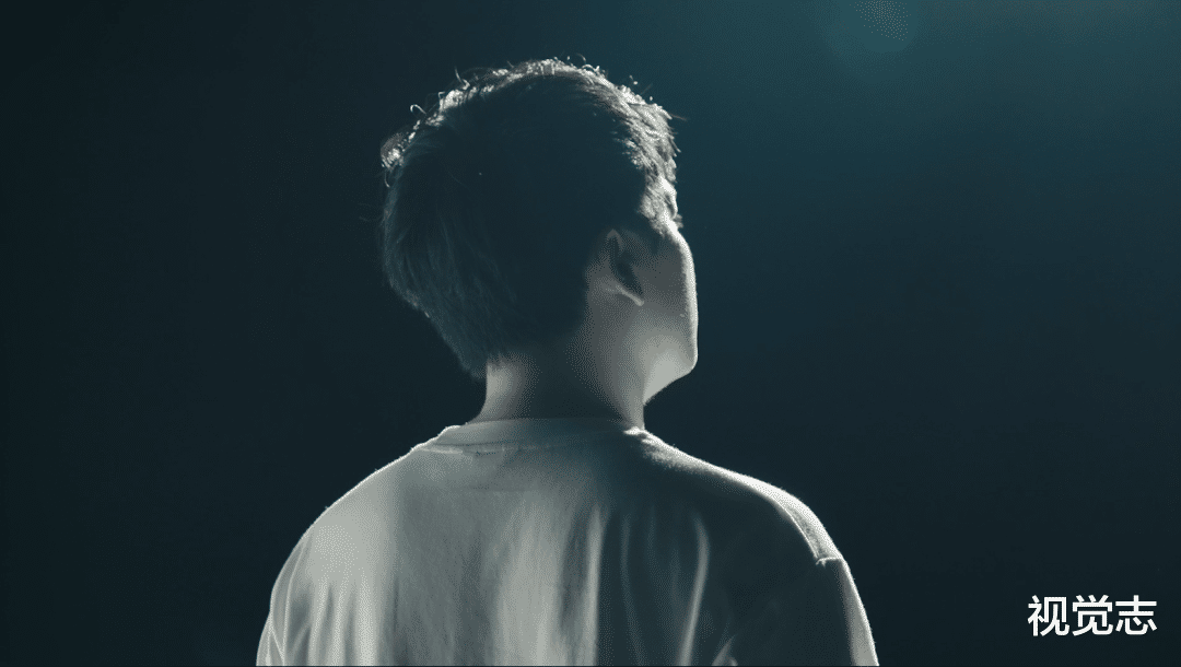 电子商务|他们对职业的热爱,藏在十万次的努力里