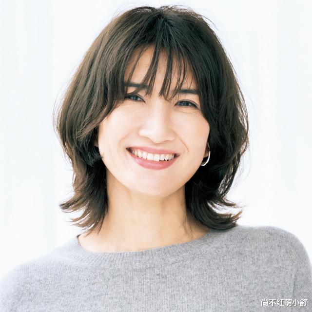 发型 换头如换脸！今年流行的这些“妈妈卷”短发型，洋气又减龄