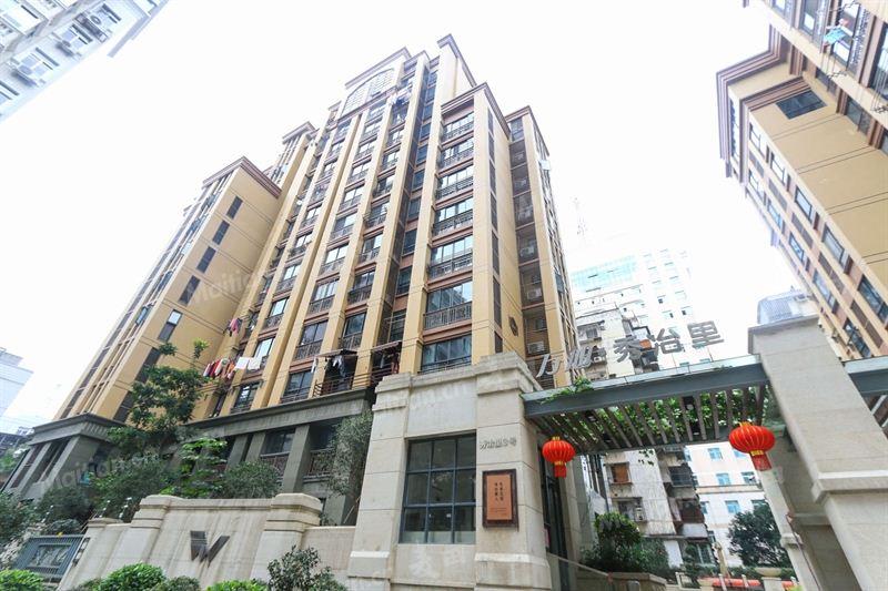 福州，单价19万的楼盘，学区房的天花板——万旭秀冶里
