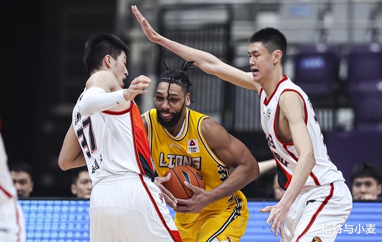 贾利尔·奥卡福|经验教训！千万别找那些刚刚被NBA淘汰的外援！