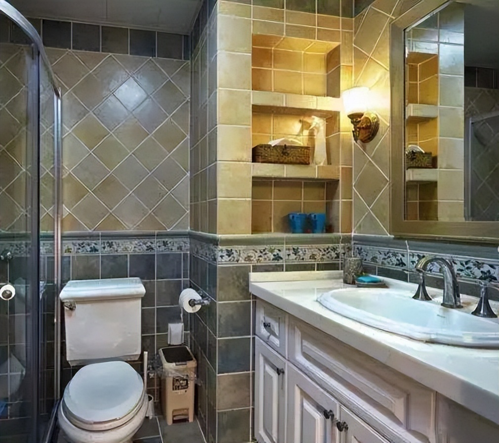 这样装修好看还省钱,别再傻傻的在卫生间放置物架了