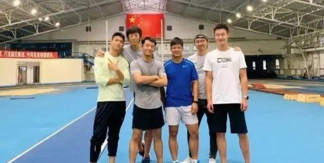 鹿晗|任嘉伦身高被黑，引出男明星身高水分问题，鹿晗杨洋比较明显