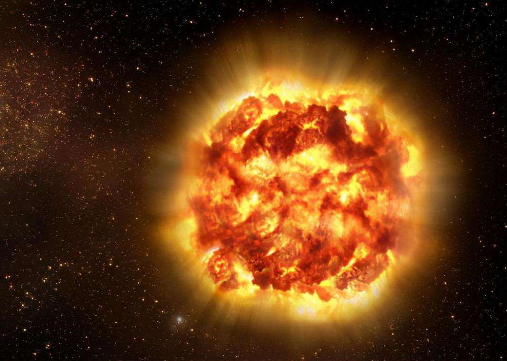 2万光年外发现庞然大物，相当于100亿个太阳，盾牌座UY掉下神坛