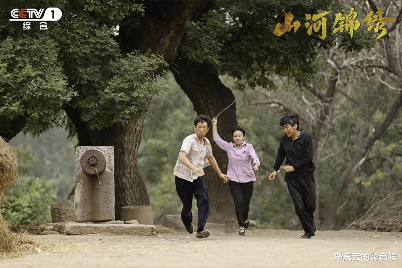 山河锦绣|《山河锦绣》4集过后,打井盖房子和民办教师,都是时代记忆