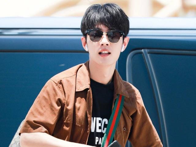 肖战|肖战真实片酬揭晓？仅为同期热点人物十分之一，坐实最穷“顶流”