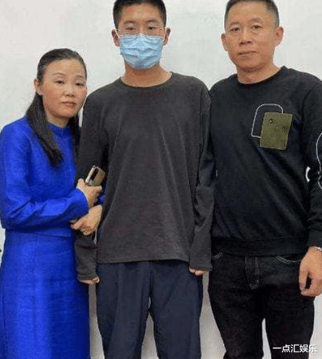 |孙卓走后买家心情大好，开心扭秧歌，暴露翻脸真实原因