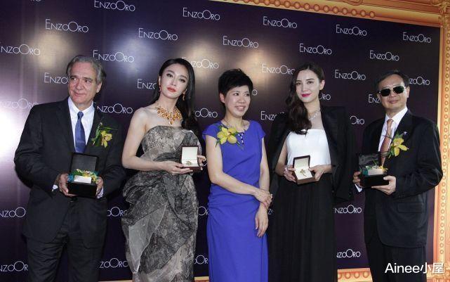 秦岚|秦岚宋佳不像40多的人，一个穿裙装甜美精致，一个穿西装霸气有型