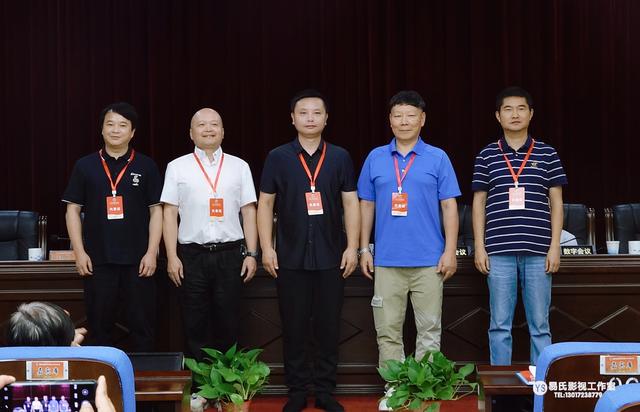 荷花|岳阳市摄影家协会召开第七次代表大会 李敏连任主席