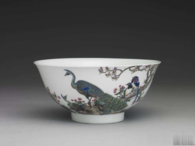 沉香|报损文物张口就说5.6亿?台北故宫损坏的瓷器,到底能值多少钱?