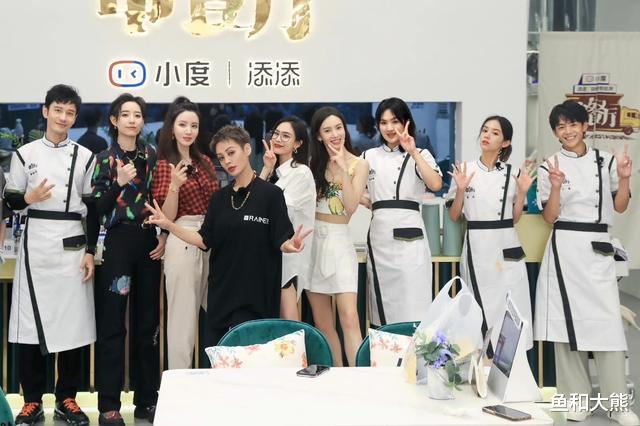 吉克隽逸|《中餐厅6》定档，“一老带四新”阵容换血，网友提前唱衰有点早