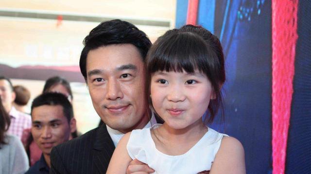 王耀庆|王耀庆:与妻子从校服到婚纱,携手20年0绯闻,慢生活也幸福