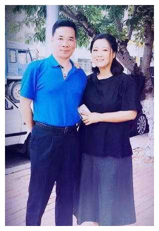 王茜华|“农村一姐”王茜华：风光背后有心酸，二婚嫁导演苦尽甘来