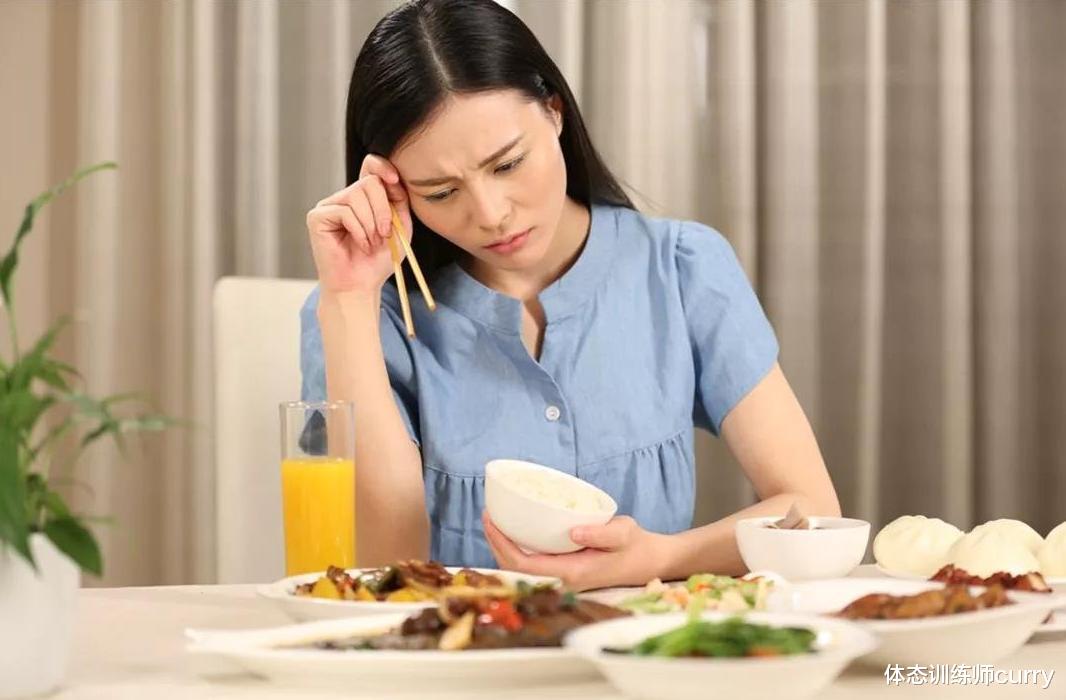 尿路感染|用大蒜在眉毛上擦两下，能帮助我们解决什么问题？看完涨知识