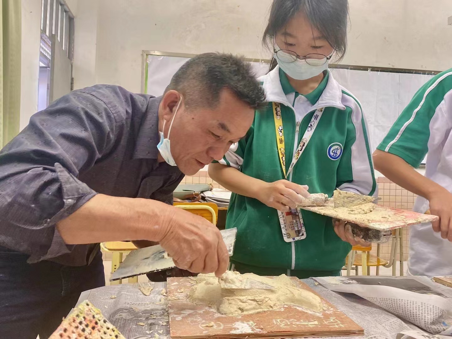 传统工艺振兴 | 邵成村:灰塑,简单材料里的大智慧