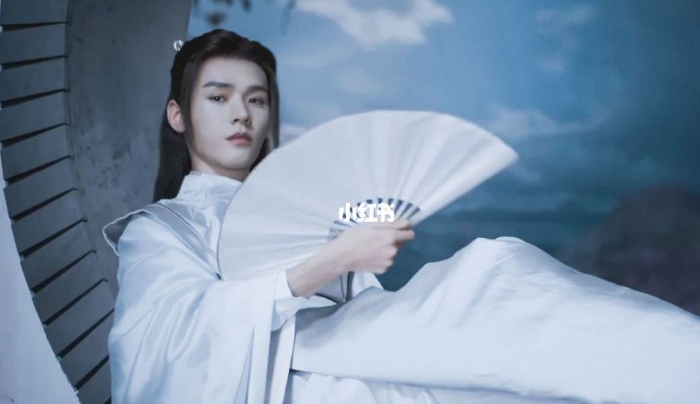 赵露思|龚俊的温客行播出一周年上热搜,还记得一身红衣的温客行吗?