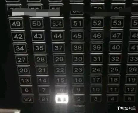 蚊子|住在53楼十年后，高层楼房各种问题频出，差点得了抑郁症